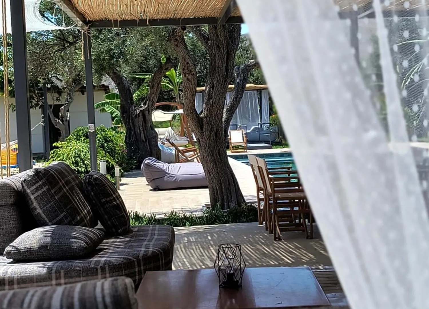 Polyxeni Apartments & Rooms Qeparo